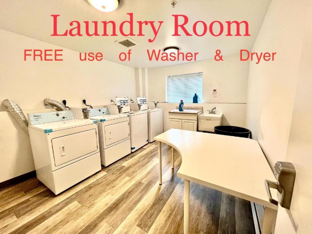 Private With Shared Bathroom On The 1st Floor 10 Minutes Walk To Of Washington Apartment Seattle